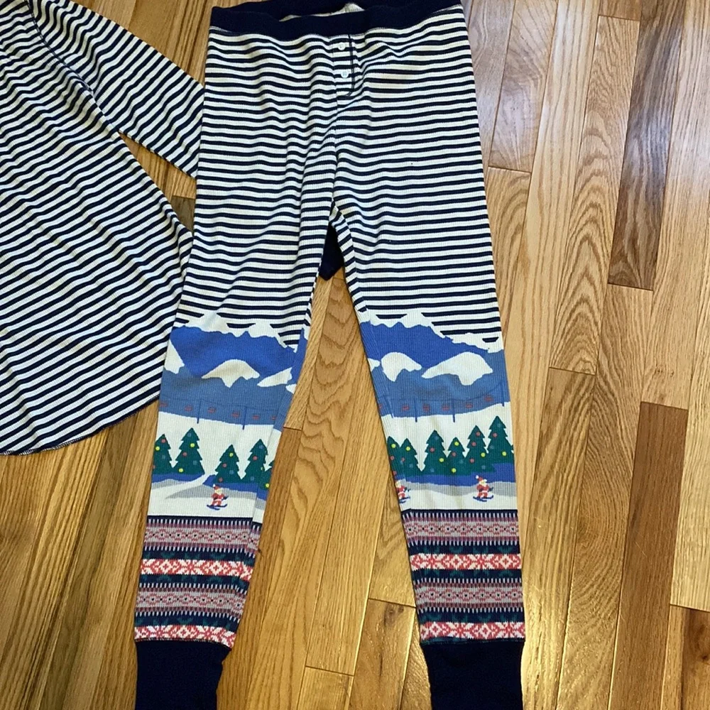 Old Navy Thermal Pajama set - Picture 2 of 4